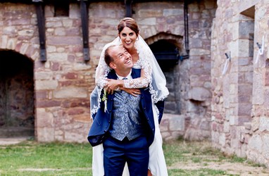 fotograf_für_hochzeit_guter_ausgezeichnet_hochzeitsfotografie_hochzeitsauto_17.jpg